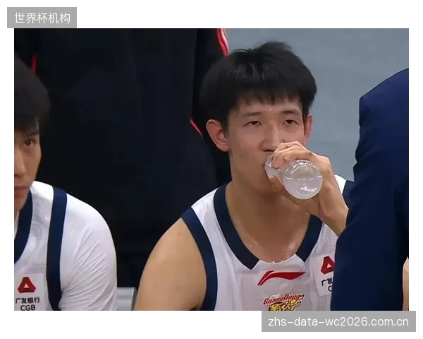 广东队启动年轻球员培养计划，黄明依被租借至深圳队寻求成长空间。